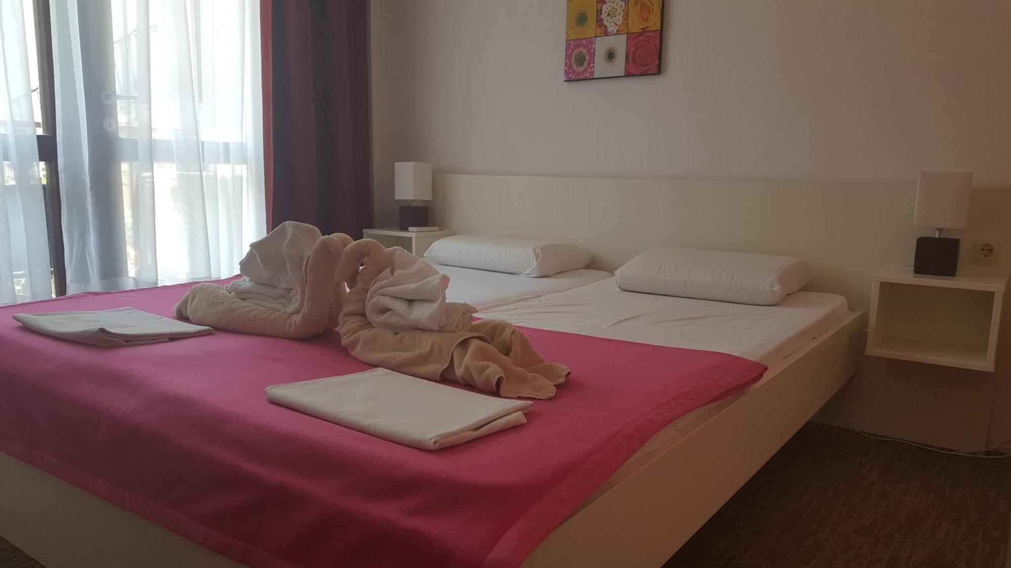 Guest House Zeba & Riviera Šilo Extérieur photo