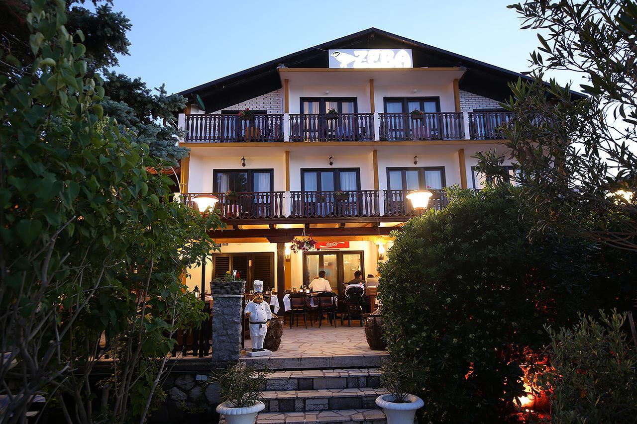 Guest House Zeba & Riviera Šilo Extérieur photo