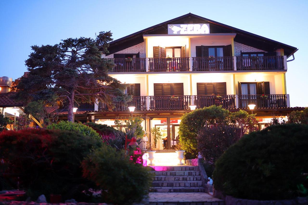 Guest House Zeba & Riviera Šilo Extérieur photo