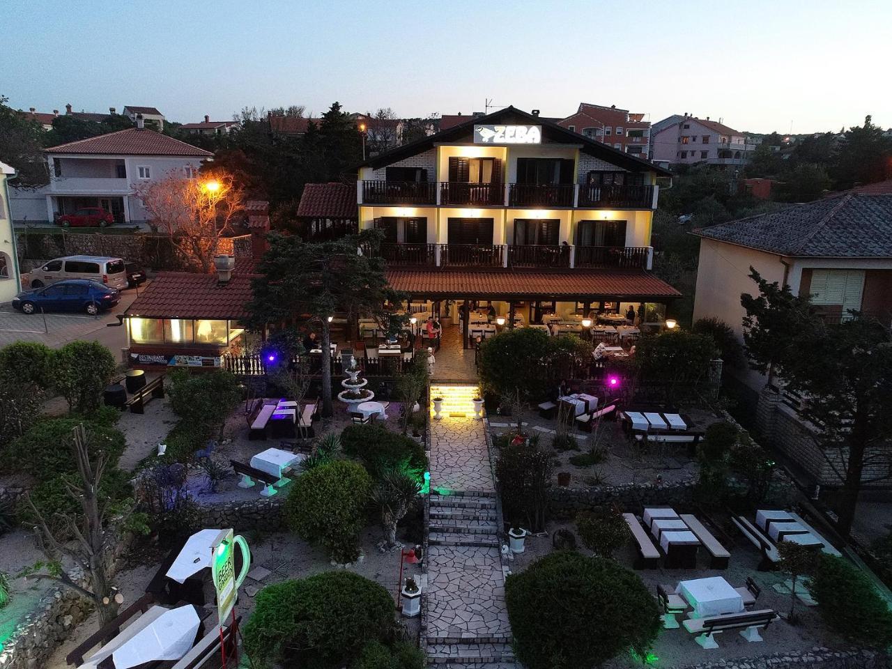 Guest House Zeba & Riviera Šilo Extérieur photo